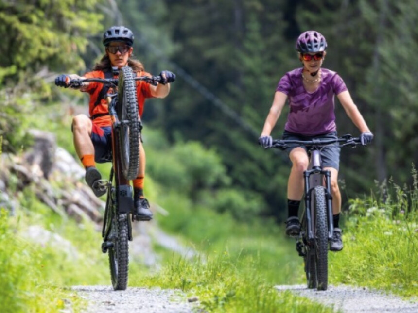 Jízdní kola a elektrokola KTM