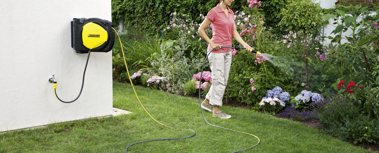 Držáky a vozíky na hadice