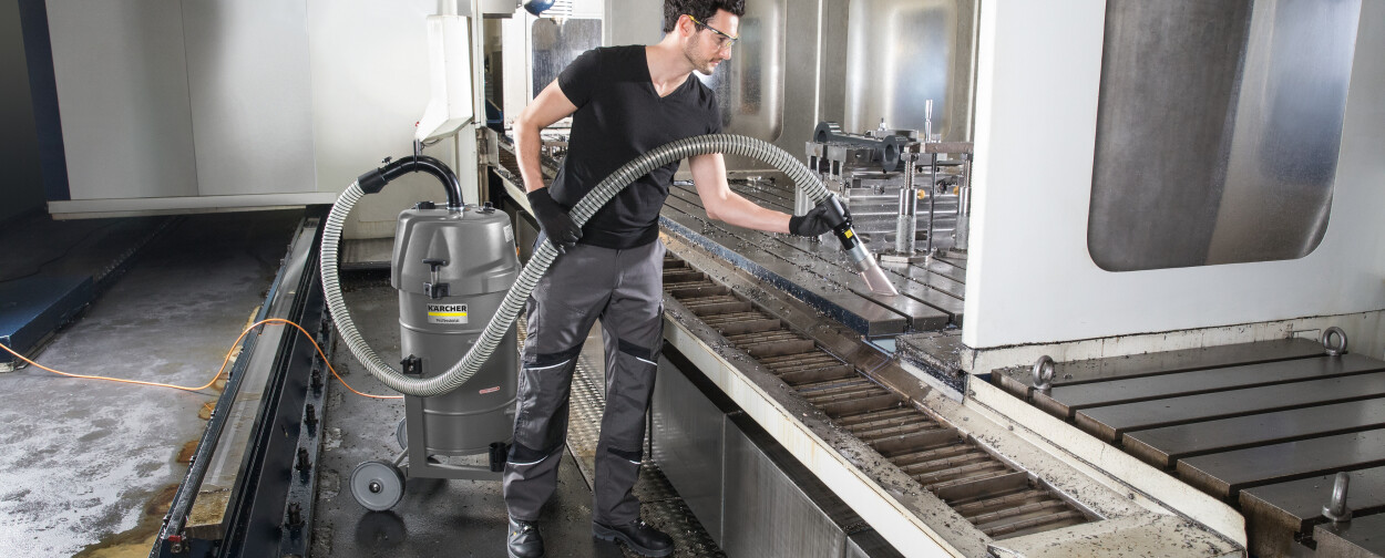 Průmyslové vysavače na kapaliny / třísky a špony