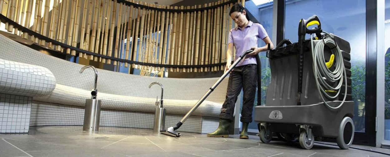 Univerzální čistící stroj