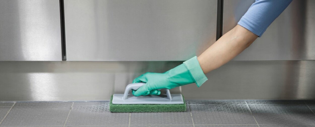 Pady a držáky padů