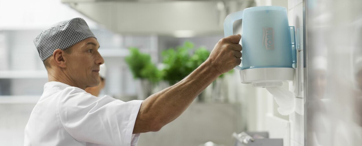 Zásobníky a stojany pro průmysl