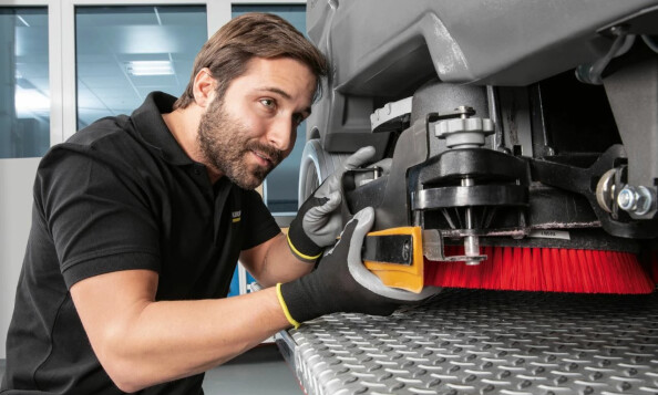 KÄRCHER SERVIS PRO ŘADU PROFESSIONAL