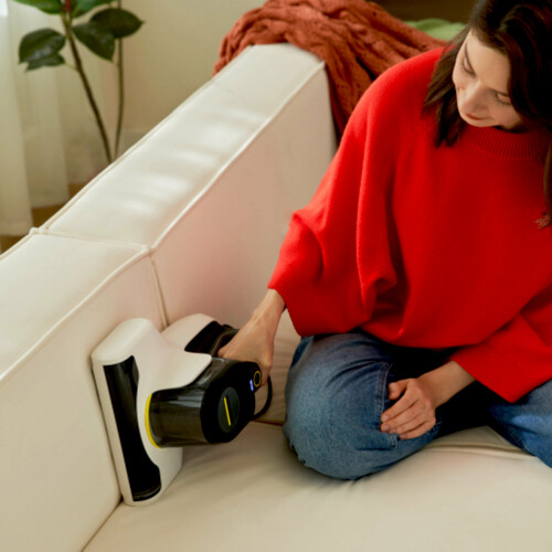 Silné vibrace rotačního válce (180 úderů/s) uvolňují i hluboce usazené a odolné nečistoty, roztoče a jejich výkaly z matrací a jiných textilních povrchů.