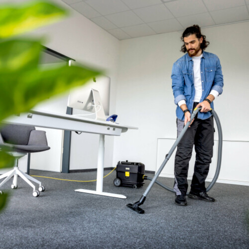 Ideální pro denní úklid. Snížení hlukové zátěže i v noci. Snižuje rizika, jako je stres nebo poškození sluchu.