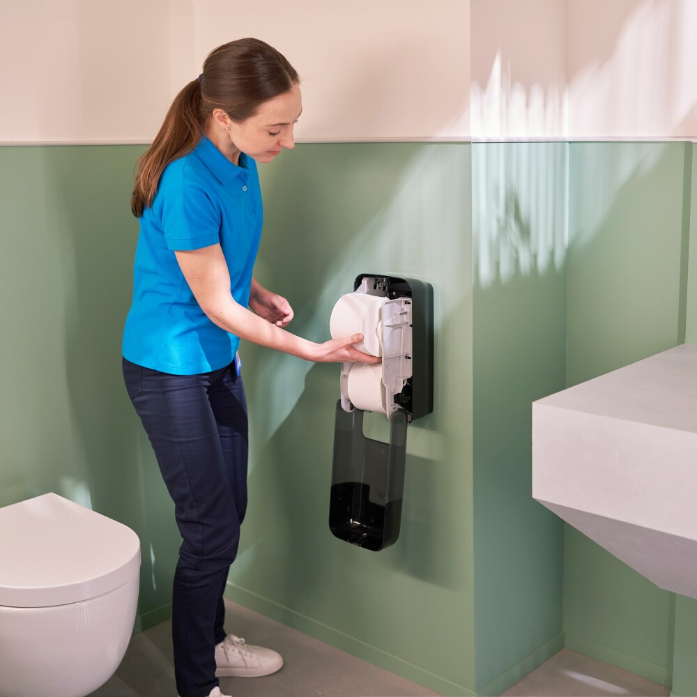 Tork OptiServe® zásobník na 2 role bezdutinkového toaletního papíru (T7)