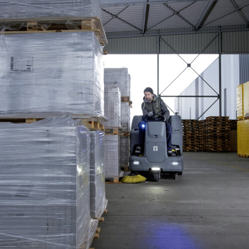 Zametací stroj s odsáváním KM 100/120 R Bp Pack 2SB