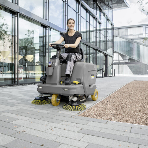 Zametací stroj s odsáváním KM 85/50 R Bp Pack Li+FC 2SB