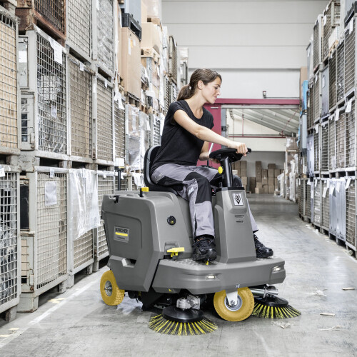 Zametací stroj s odsáváním KM 85/50 R Bp Pack Li+FC 2SB