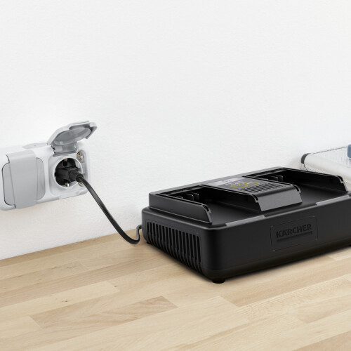 Fast battery recharger Battery Power 18