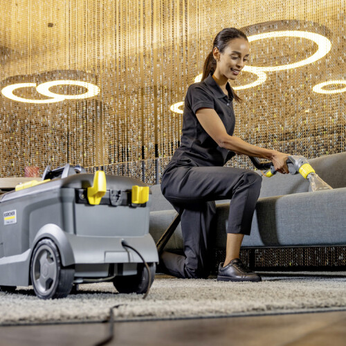 Čistič koberců Puzzi 10/1 Adv