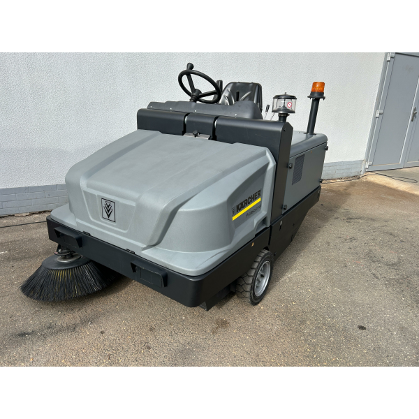 Zametací stroj s odsáváním KM 120/250 R LPG/PROPANBUTAN Classic - BAZAR